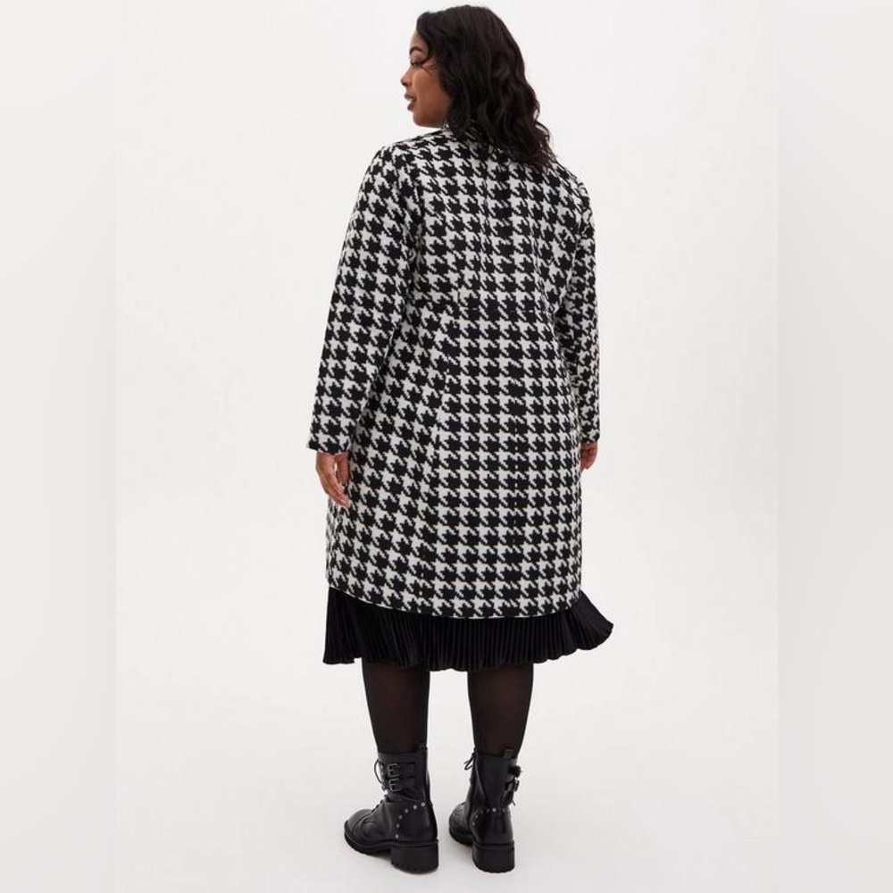 Torrid Women's Black and White Houndstooth Wool Coat size 1 plus - Picture 5 of 10